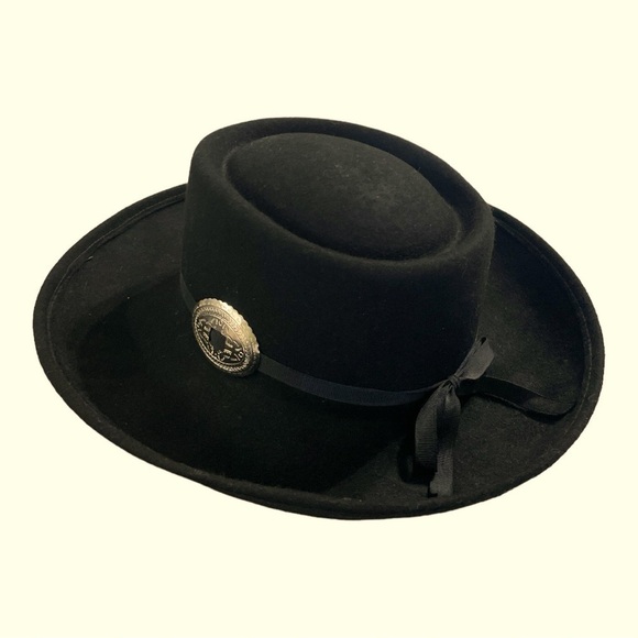 ARLIN Woman's Black Wool Oval Silver Tone Concho Western Southwest Hat - Picture 7 of 12